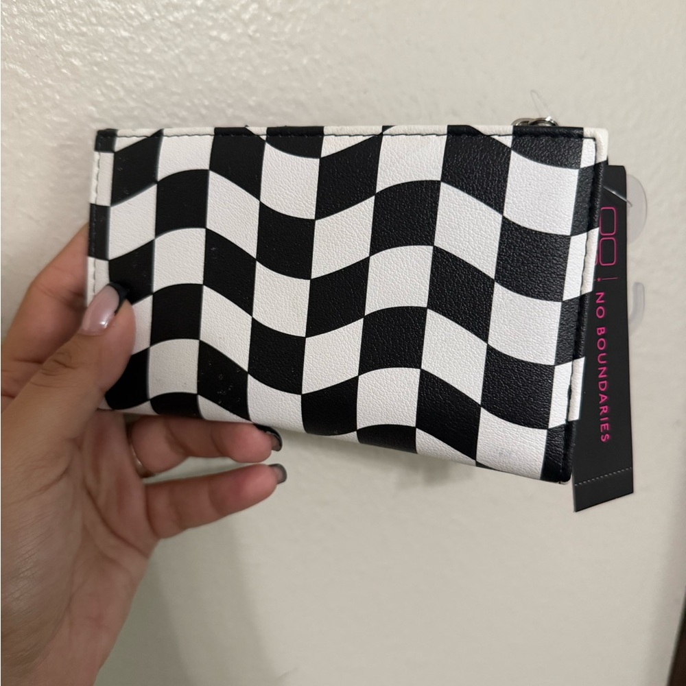 Wave Pattern Black and White Wallet